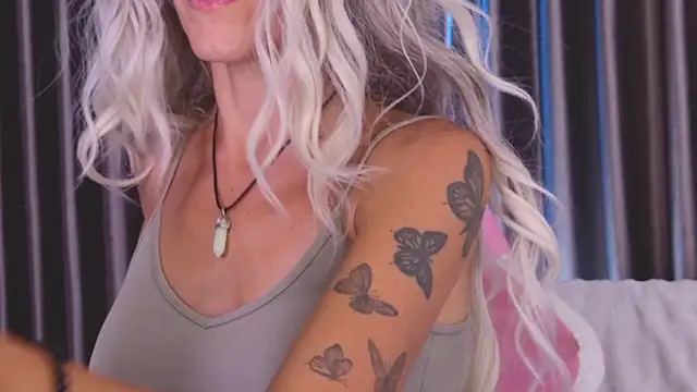 betty_xoxoo webcam