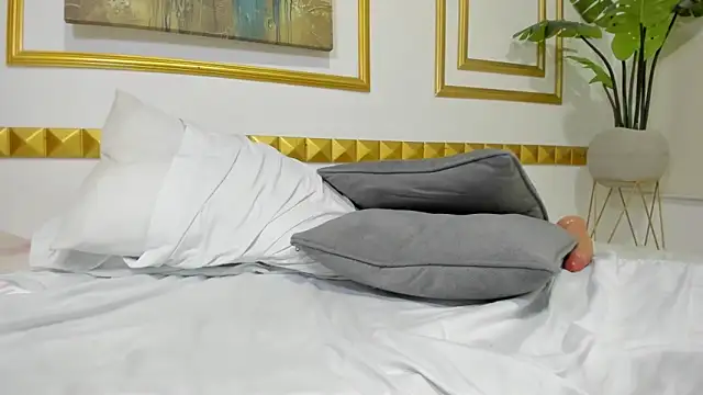 talia_florez_ webcam