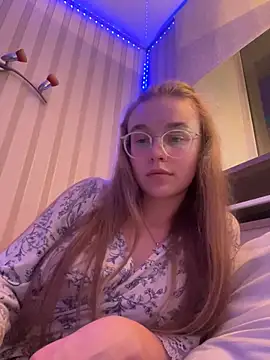 melissashineeeee webcam