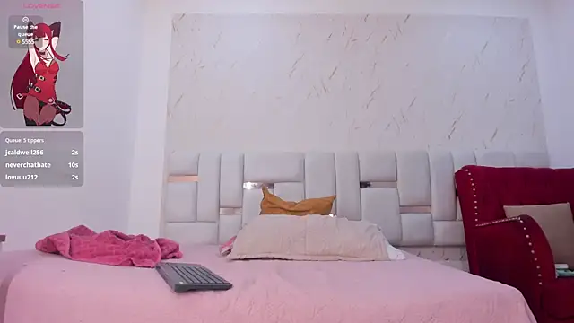 sara_sm1th_ webcam