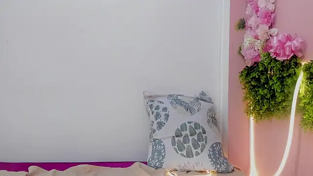Mikasa_Horny