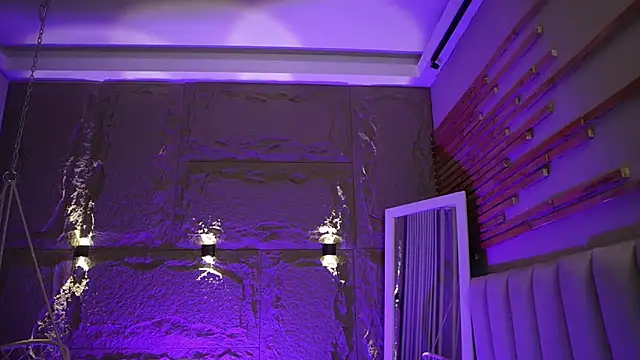 Logan_Varela webcam