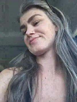 Lilmissvyx webcam