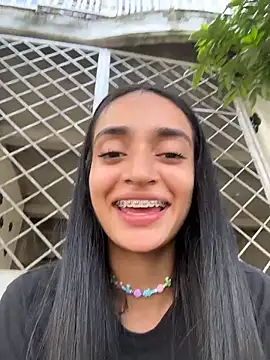 leilani_X webcam