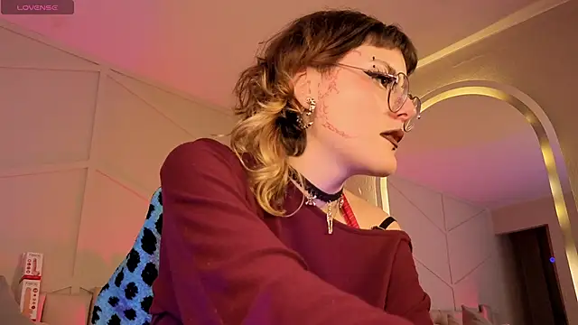 Rossiee_huntt webcam