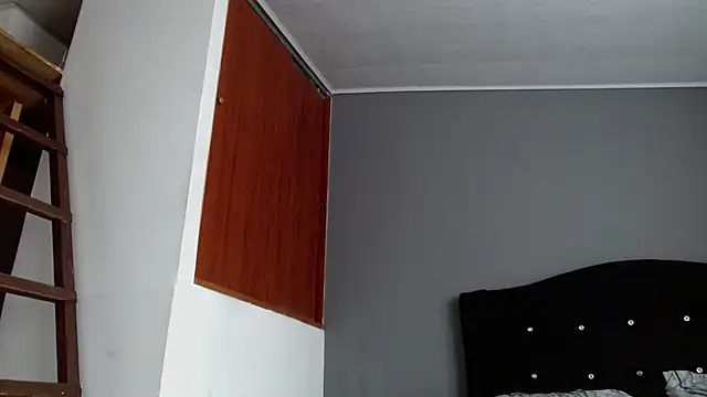 Emilia_1995 webcam