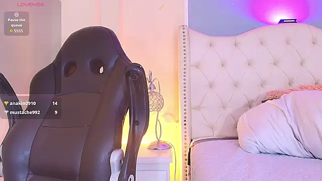 Kya_Wild webcam