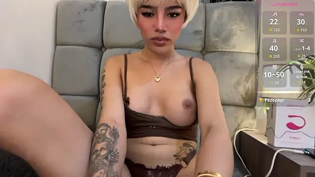 Model: youngstunnagirl