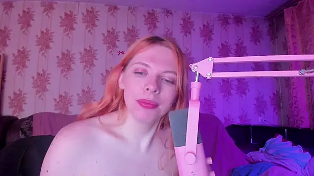 Cutie_Bambi webcam