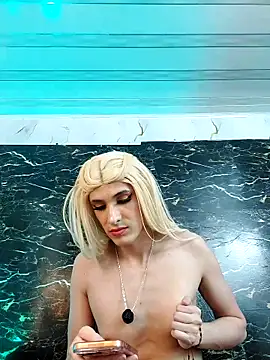 crislingery_dolli webcam