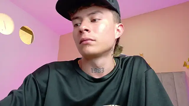 Nascary_Fox webcam