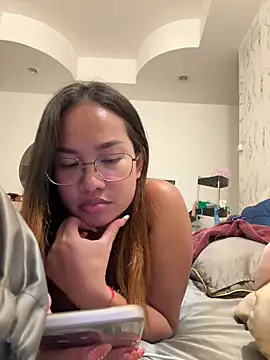 Ponthip webcam