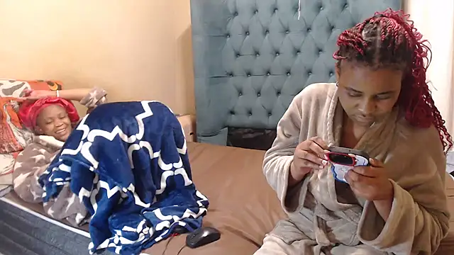 EbonyEssence webcam