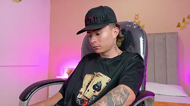 Nascary_Fox webcam