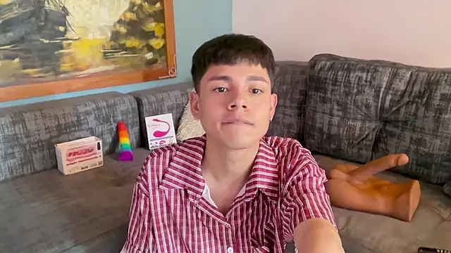 Bldavioro45 - Male webcam sex chat