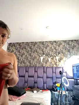 NicoleDiior webcam
