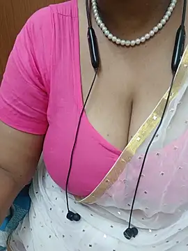 Reshma-09 webcam
