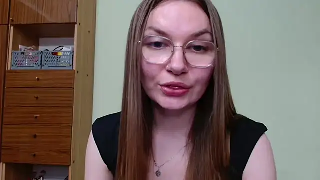 LooveELLYx webcam
