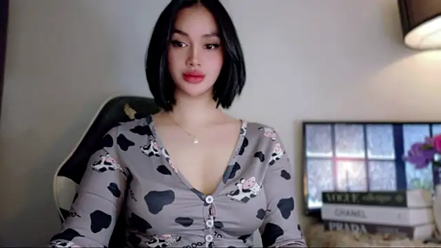 Anna_HollyDoll webcam