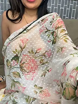 escape_with_me live cam