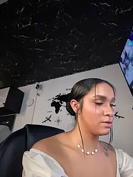 Isabella-Teen