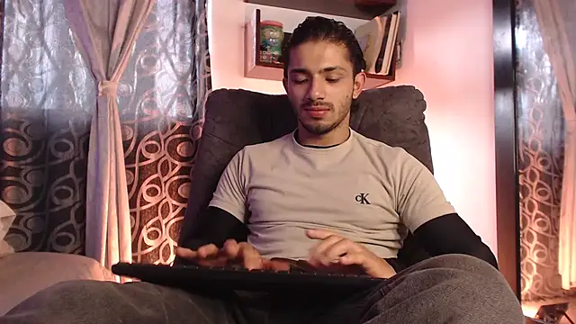 ArturoCardona_ live cam