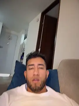 liam_bronw webcam
