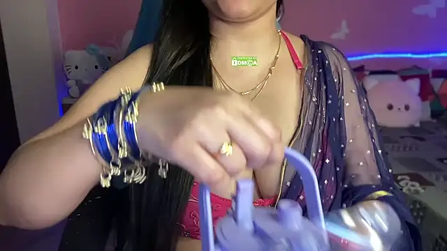 Kanika_9_ webcam