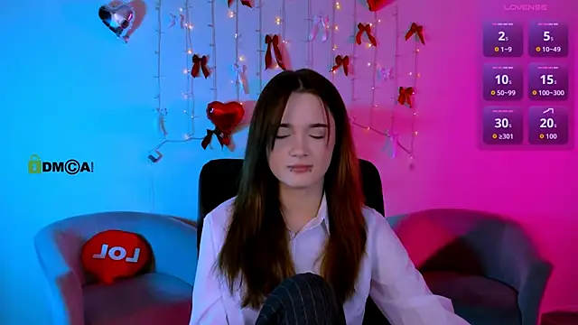 liana_kisses webcam