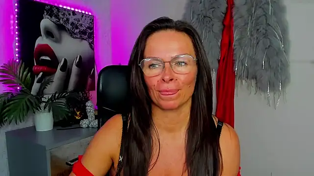 HelenLuxx webcam
