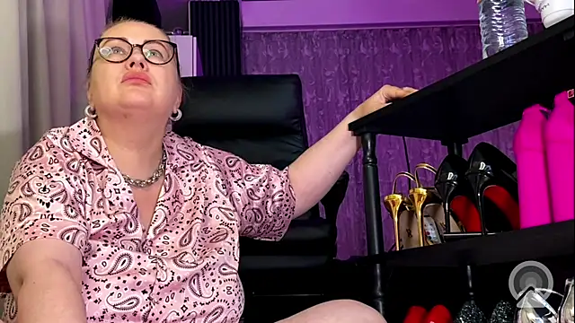 Mommy_Goddess webcam