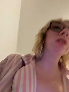 Giuliana_baby webcam