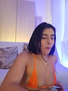 AliishaPss webcam