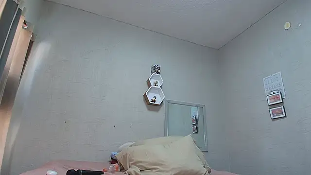 Just_Isaa webcam