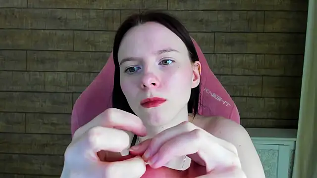 ArinaKubrick webcam