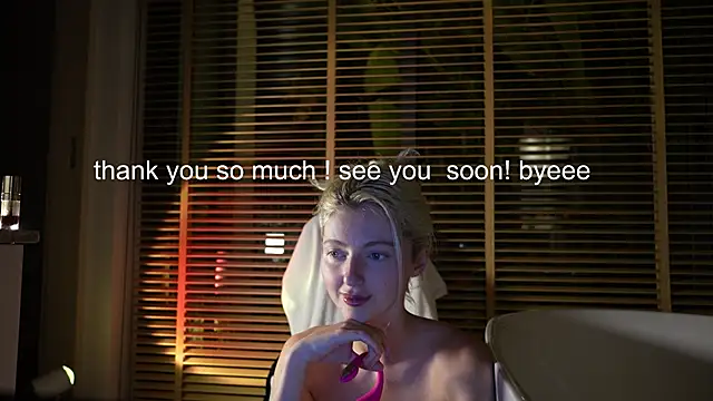 YourNaughtyMiss webcam