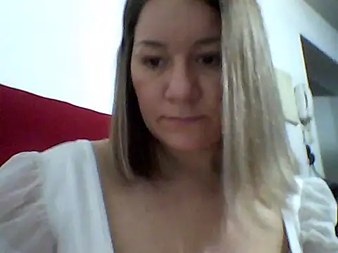 AllisonLove2 webcam