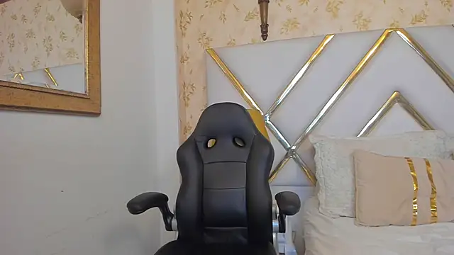 JunggSolhyum webcam