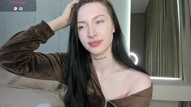 JenniferQueen11 webcam