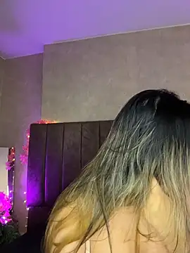 Antonella_Julieta webcam
