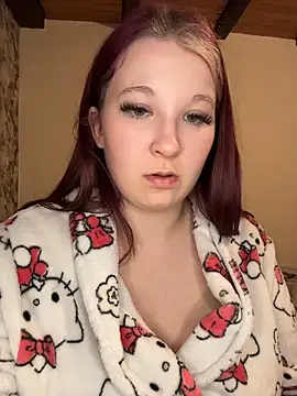 LittleChaosQueen Live Webcam on Stripchat