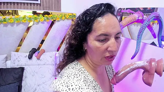 Luna_Naughty1 webcam