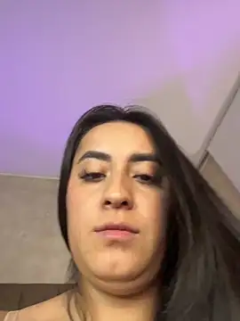 Antonella_Julieta webcam