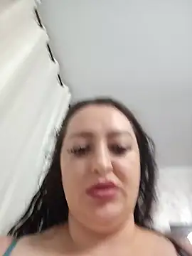 AMYRA_HOT