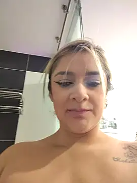NicoleDiior webcam