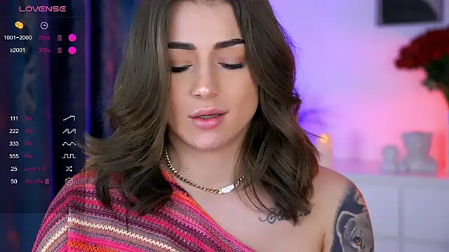 aishasins (F young) - Making things extra wild🔥 #DILDOPLAY