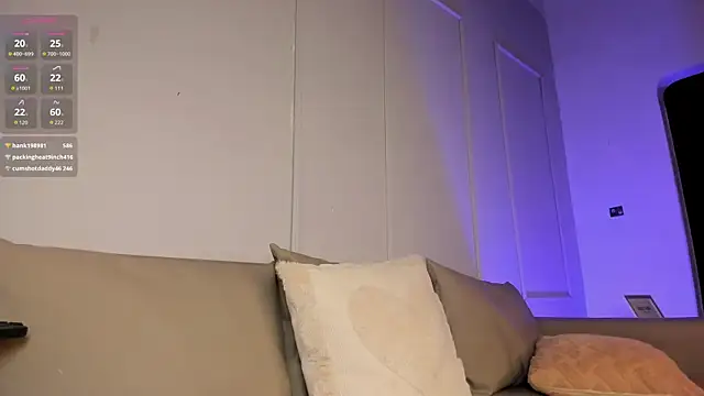 SaraDiamondss webcam