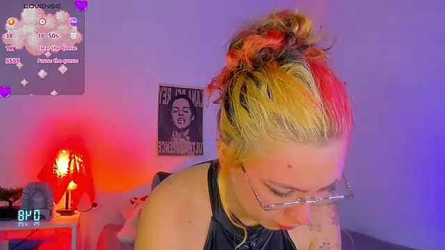 MarieTaylor_ webcam
