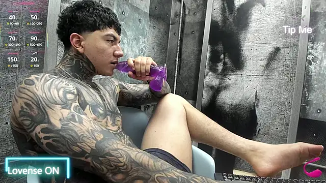 Gury_tattoo