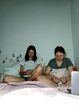 ella_maya webcam